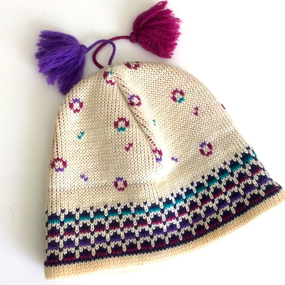 Vintage Smiley 100% Wool Pompom Ski Hat OS Ski Hiking Trail Activewear